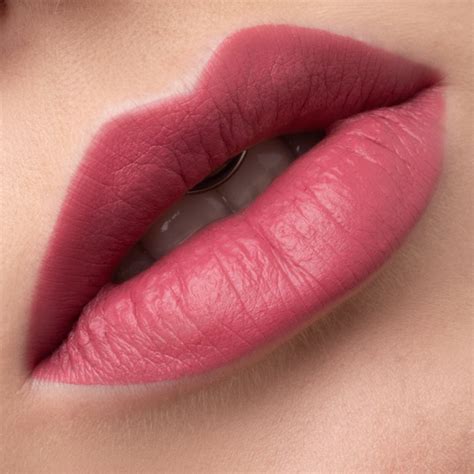 Матовая помада для губ Magic Matte Lipstick - MANLYPRO