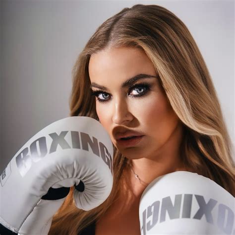 Boxing fans are stunned by the power Antonio Vargas showed last night 25