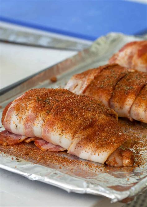 how long to cook bacon wrapped chicken breast in oven