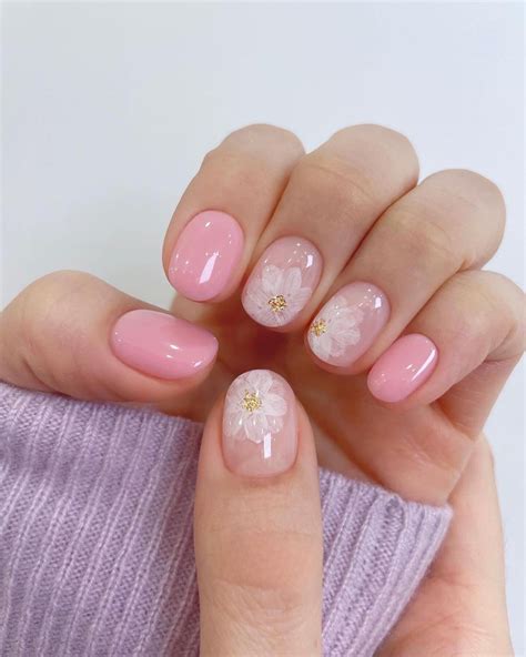 very short round nails 8