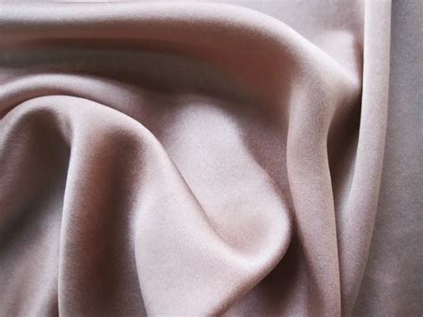 Hangzhou Pure Silk Satin Fabric Cocoon For Clothes - Buy Mulberry Silk ...