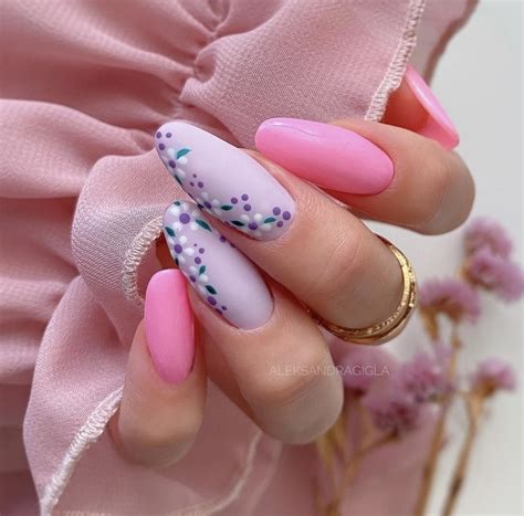 60+ Floral Nails To Try Out This Spring! - prettygirlythings.com