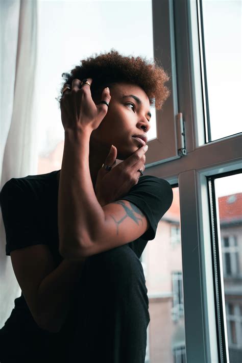 18.135+ Fotos y Imágenes de Mujeres+encueradas Gratis · Banco de Fotos