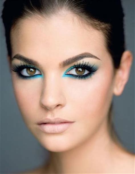 Blue Eye Shadow Tips | How To Eye Makeup