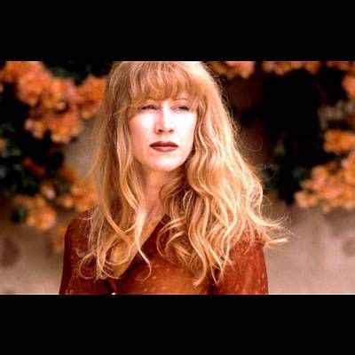 The Mummers' Dance by Loreena McKennitt | Loreena mckennitt, Celtic ...