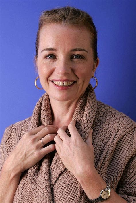 Karen Young - Biografía, mejores películas, series, imágenes y noticias