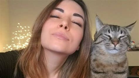 Piden el baneo permanente para una streamer por maltrato animal