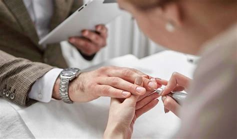 Manicure E Pedicure Masculino