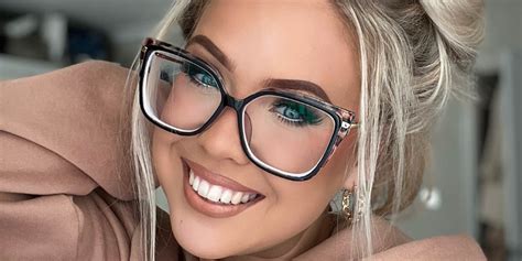 Eyeglasses trends 2023: popular glasses styles | Lensmart Online