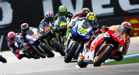One of the most magnificent motorcycle racing photos ever taken? MotoGP ...