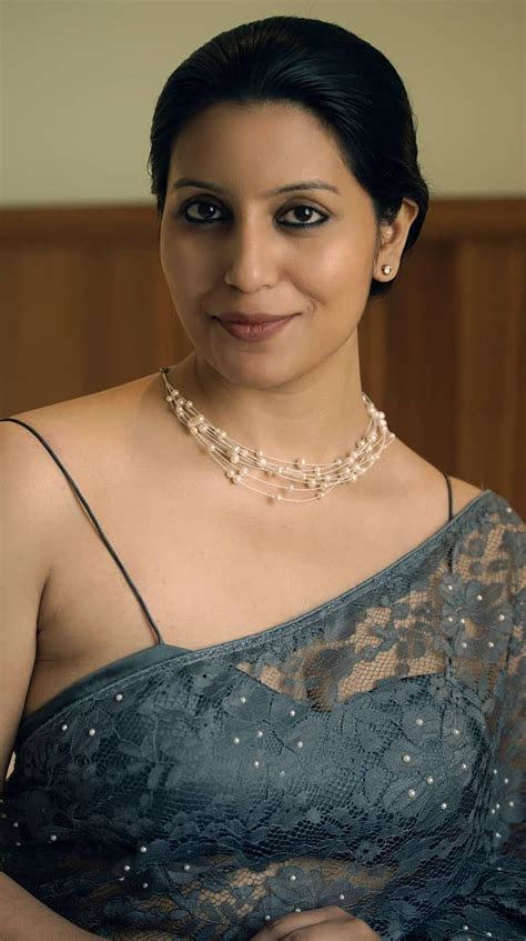Incredible Compilation of Full 4K Mallu Aunty Images - Over 999+