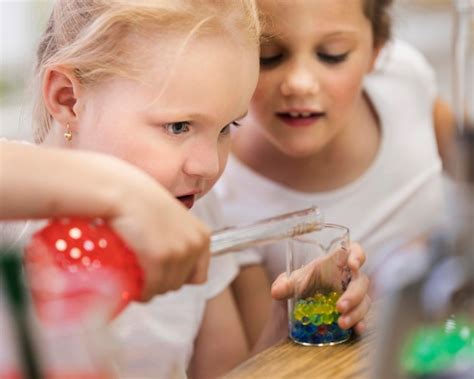 Free Photo | Young girls doing science experiments