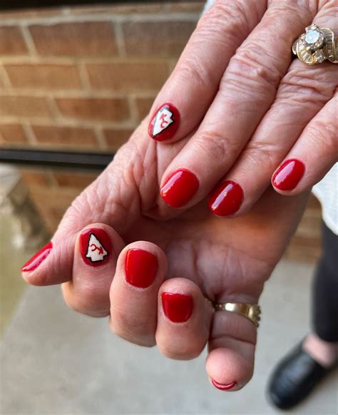 Kansas City Chiefs Nail Art