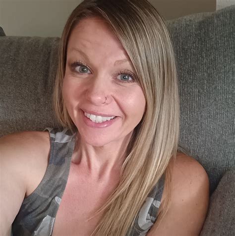 Julie Aunna Hays