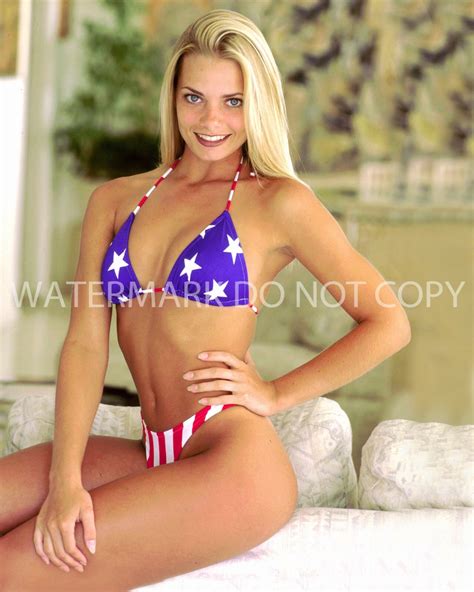 Jaime Pressly Booty