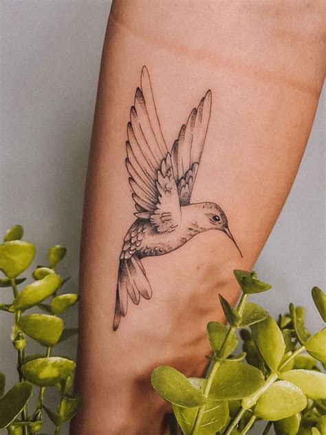 Significado De Tatuagens Beija Flor - 11 Inspirações de Tatuagens de Beija-Flor para Mulheres Ousadas ...