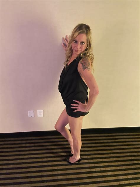 Sexy Sarah’s Playground! on Twitter: "Black or yellow https://t.co