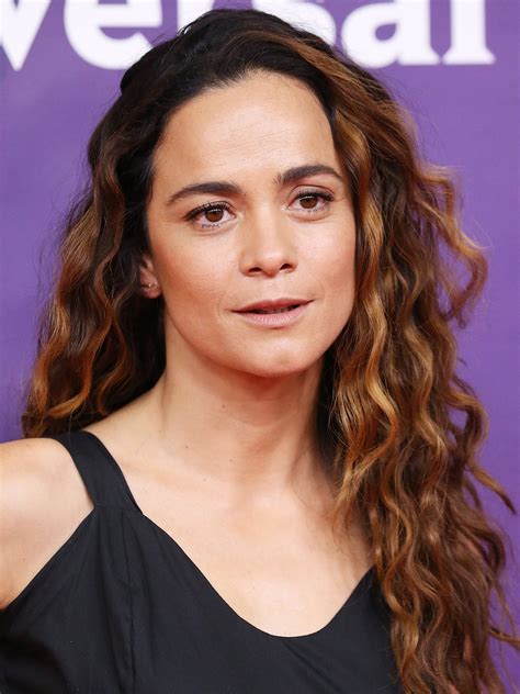 Photo de Alice Braga - Affiche Alice Braga - Photo 17 sur 143 - AlloCiné