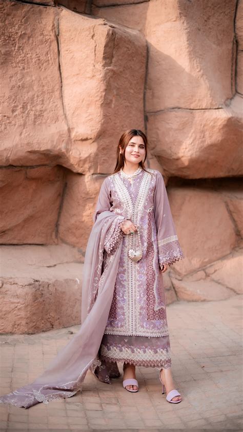 Aroob Jatoi (@aroob_jatoi) • Instagram photos and videos