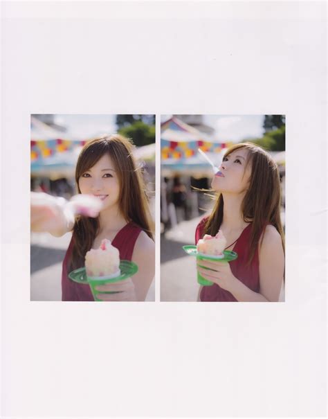 Nao Kanzaki and a few friends: Nogizaka46: Mai Shiraishi "Passport