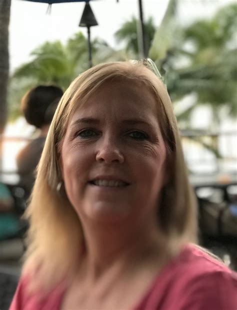 Home | Usrey Funeral Home located in Talladega, Alabama