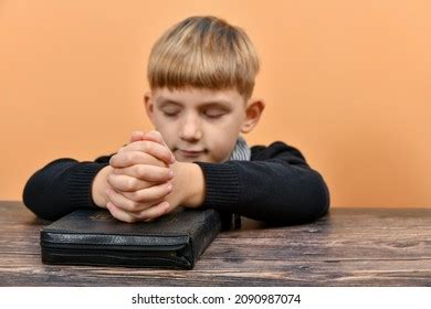 419 Praying Person On His Knees Images, Stock Photos & Vectors ...