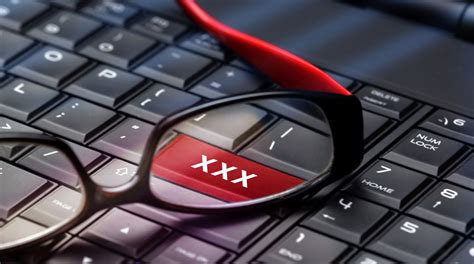 hyderabad man stars  porn video sends    laws  prove