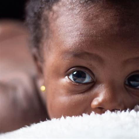 The Fascinating Journey of Newborn Eyesight | Baby Sensory | Bullabaloo