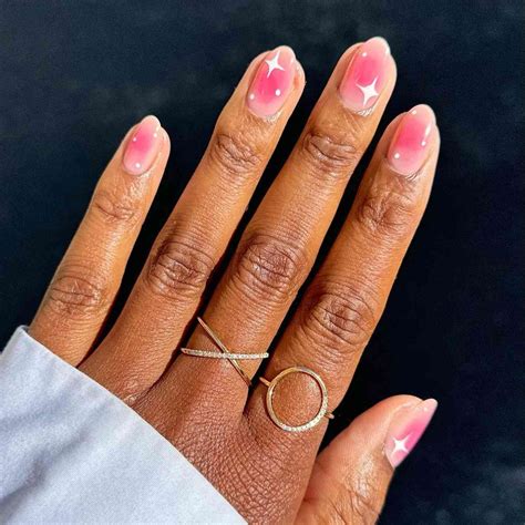 Everything you need to know about getting spring acrylic nails 3