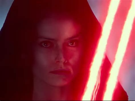 Rey wields double lightsaber in new 'Star Wars' footage | Toronto Sun