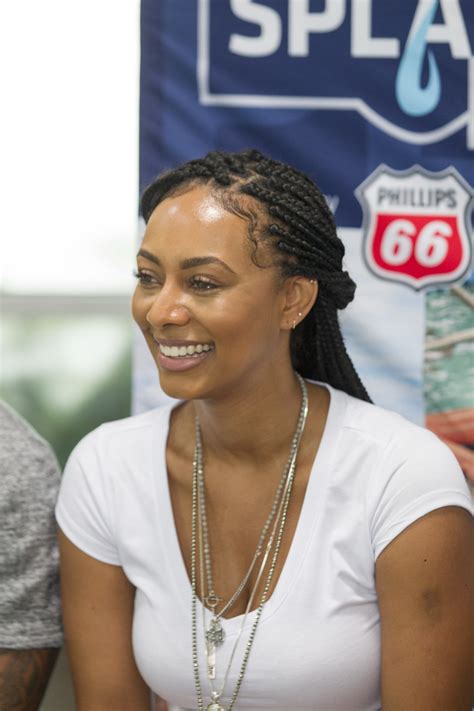 Photo Alert: Ludacris Love The Kids, Gets Them Ready for National Water