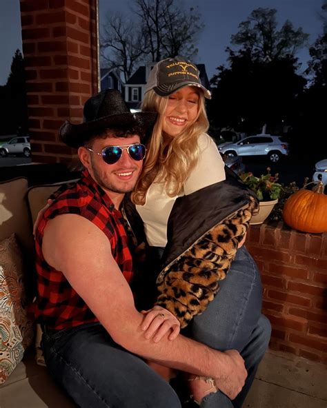 emma smiley :) (@emmasmiley_) • Instagram photos and videos