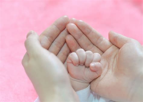 Free Photo | Holding Hands