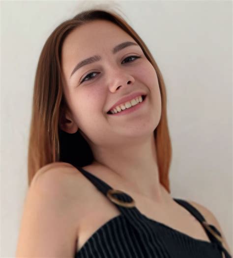 Luna Lesun (Actress) Biography, Videos, Age, Wikipedia, Height, Weight