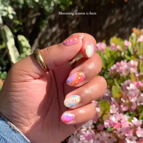 20 Gemini Season Nail Ideas That Are Fun and Bright