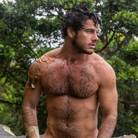 Modelo Paul Freeman LARRIKIN YAKKA Paul Freeman HC HTF Hairy Playgirl