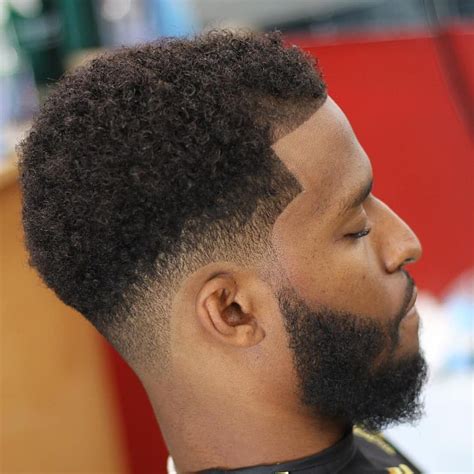 Taper Fade Crespo Curto - Taper Fade Crespo Curto | Drop fade haircut, Fade haircut, Mens ...