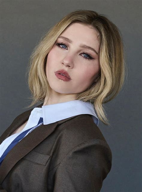Ella Anderson's 2025 Photoshoot • CelebMafia
