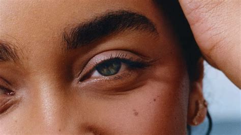 7 Best Freckle Pens for a Faux Sun Kissed Look | Vogue