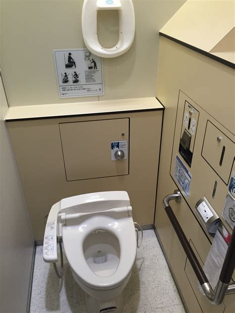 Japanese public restrooms - Lean in action - Katie Anderson