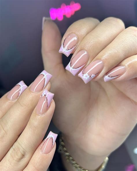 23+ Best Colored French Tip Nail Designs (2024) - DrExplains