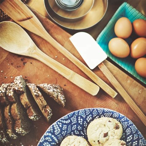 photo bakery items  wooden table