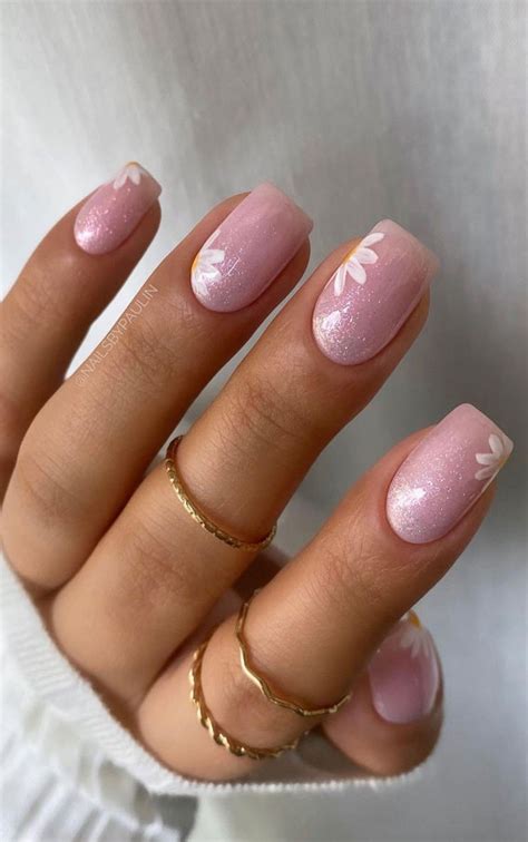 summer aesthetic nails designs  flower shimmery nail art