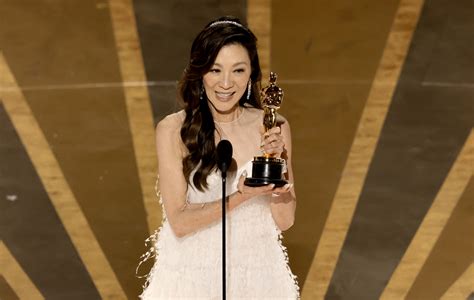 michelle yeoh   asian  actress oscar winner