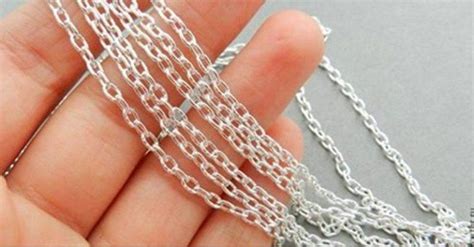 Серебро чернеет неспроста: это должна знать каждая женщина