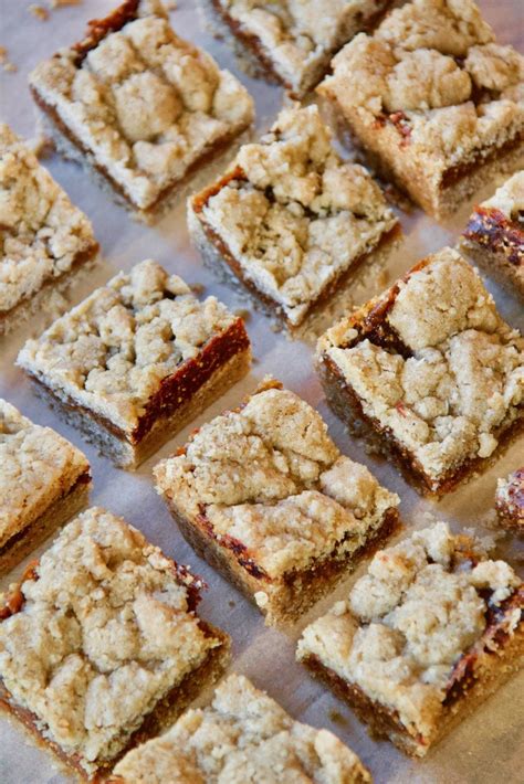 Homemade Oatmeal Fig Bars - Lane Bakery