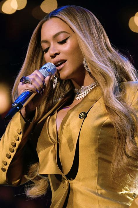 One iconic Beyonce performance for every year (2002-2023) : r