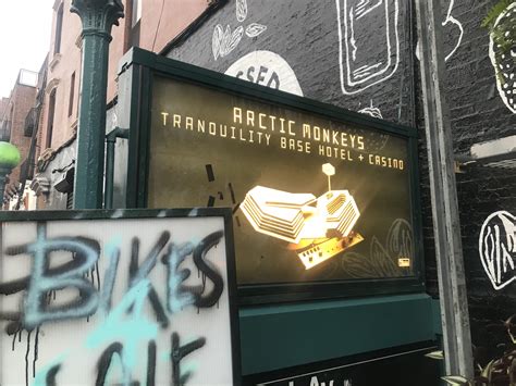 Transit Stop Details for Empire Boulevard and Bedford Avenue 28