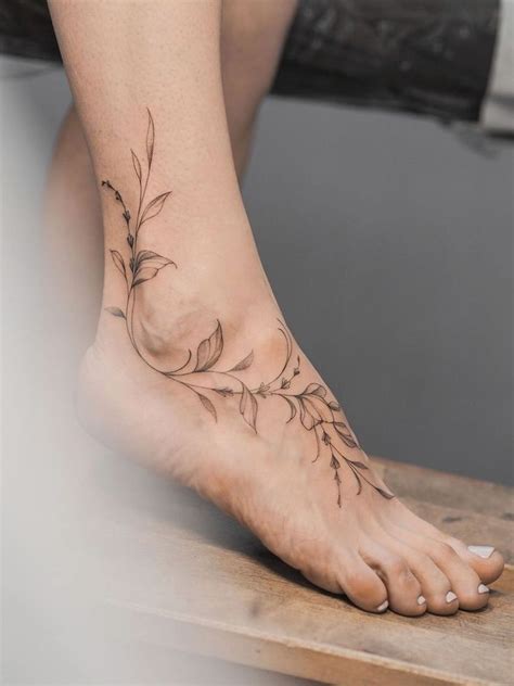 Feminino Tatuagem No Pe - Tatuagem no pé feminina: inspirações delicadas e até minimalistas para ...