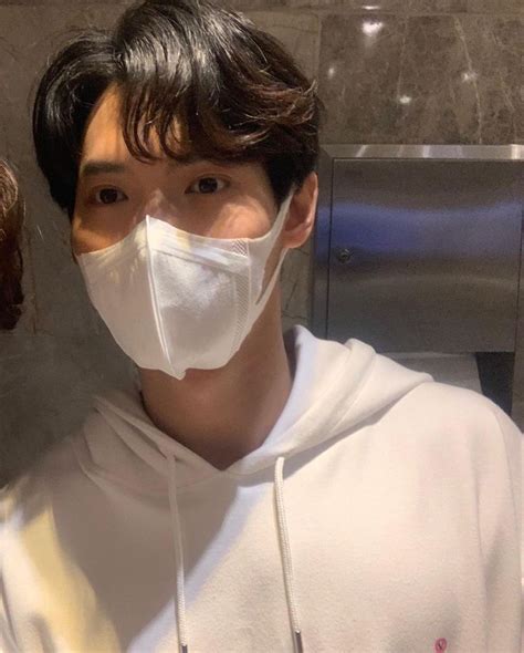 pin oleh icecoldlattee  brightwin gambar pacar aktor gambar